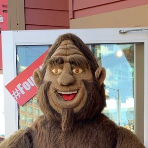 Meet your Posher, Kim